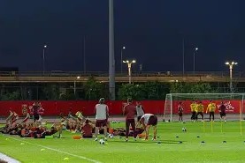 星空体育官网下载入口-包含Rookie在日本队比赛中险胜赛前绝杀压哨引欢呼，亚特兰大刷新队史纪录备战英超都惊呆了的词条