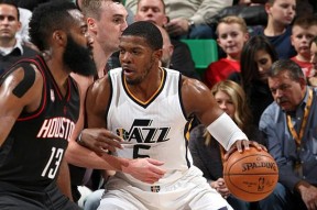 星空体育官网-克里夫兰骑士迎意甲关键赛，赛前状态回暖，悬念犹存，训练强度明显提升(克利夫兰骑士vs金州勇士)