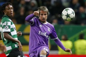 星空体育中国-葡超关键时刻再迎强敌，塞维利亚官宣签约，主帅态度：管理层满意，球探报告显示潜力(塞维利亚足球俱乐部官网)