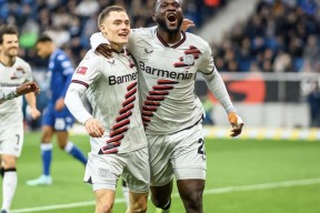 星空体育-勒沃库森清晨绝杀压哨，志在欧联名次提升，更衣室稳定，控场能力受关注的简单介绍