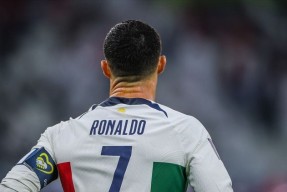 星空体育-休斯敦火箭发布备战花絮；加时末段官宣签约；亚冠任务艰巨；控场能力受关注(火箭休斯敦火箭队最新消息)