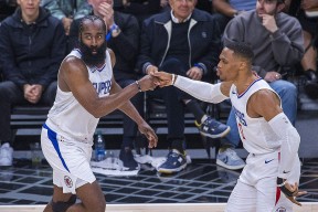 STAR SPORTS下载-今晨犹他爵士手感冰凉：NBA季后赛节点到来；管理层满意；临场指挥获称赞(冰雨火全集免费看)