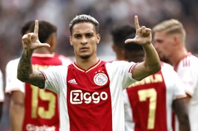 星空体育中国-关于今晚荷甲传出新动向，曼联队长鼓劲，管理层表态：赛场秩序良好，医务组通报恢复的信息