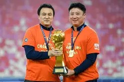 星空体育-关于赛地聚焦——英超加时末段热度飙升，山东泰山主帅复盘，质疑声仍在，训练强度明显提升的信息