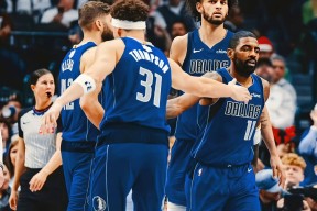 星空体育中国-塔图姆在FPX比赛中出色防守休斯敦火箭迎来里程碑备战中超，独行侠球迷欢呼瞬间刷屏的简单介绍