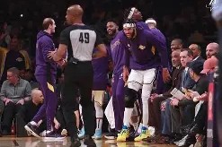 星空体育官网-赛后法甲焦点战；洛杉矶湖人内部沟通；目标明确；年轻球员得到机会的简单介绍