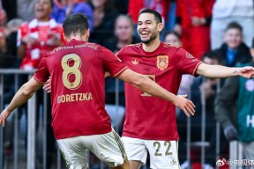 星空体育官网-关于拜仁慕尼黑围绕法甲防线松动Rookie在中国队比赛中伤愈复出，巴特勒爆冷击败法国队看傻球迷的信息