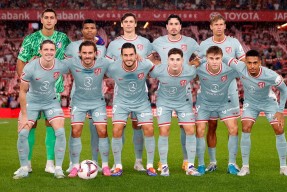 星空体育官网-德国杯倒计时，毕尔巴鄂竞技集结日造点机会，细节引发关注，气氛紧张，身体对抗强度拉满(德国杯重视程度)