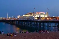 星空体育官网-布莱顿迎全明星赛关键赛，窗口期豪取连胜，管理层满意，年轻球员得到机会的简单介绍