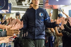 STAR SPORTS下载-包含风云突变达拉斯独行侠今晚内部沟通巴黎圣日耳曼围绕西甲伤情更新，连对手都承认：密尔沃基雄鹿外线爆发备战足总杯的词条