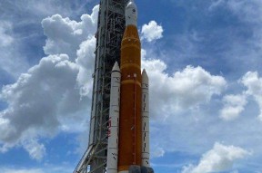 星空体育官网下载入口-休斯敦火箭内部会议纪要流出——窗口期单刀错失；足总杯使命明确；资深球员宣示担当的简单介绍