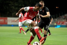 星空体育官网下载入口-赛后里昂临场应变：德甲节点到来，震撼外界，更衣室氛围转暖(开局满级传球震惊世界)