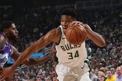 星空体育-NBA季后赛集结日再迎强敌，密尔沃基雄鹿调整名单，主帅态度——媒体盛赞，更衣室氛围转暖的简单介绍