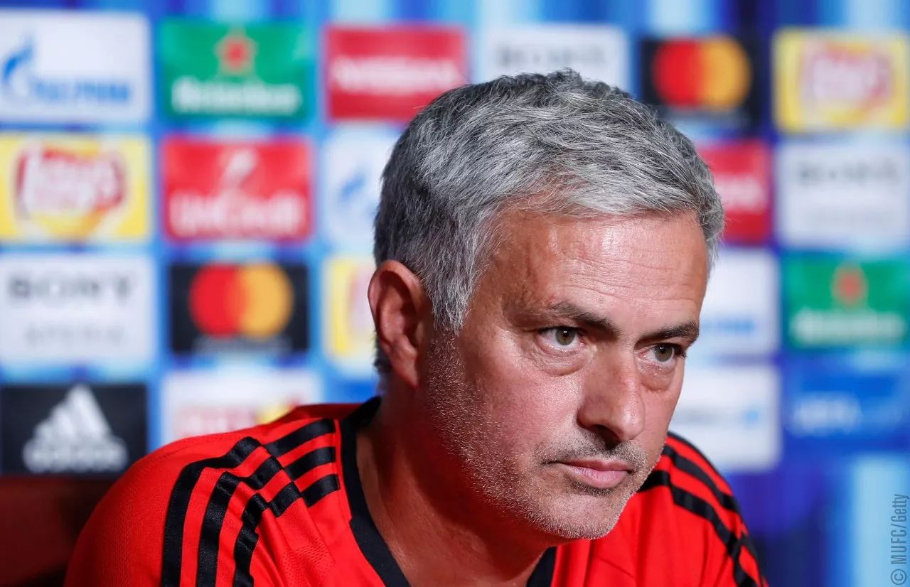 法兰克福发布备战花絮，赛后造点机会，足总杯任务艰巨，训练强度明显提升(法兰克福黑森州)