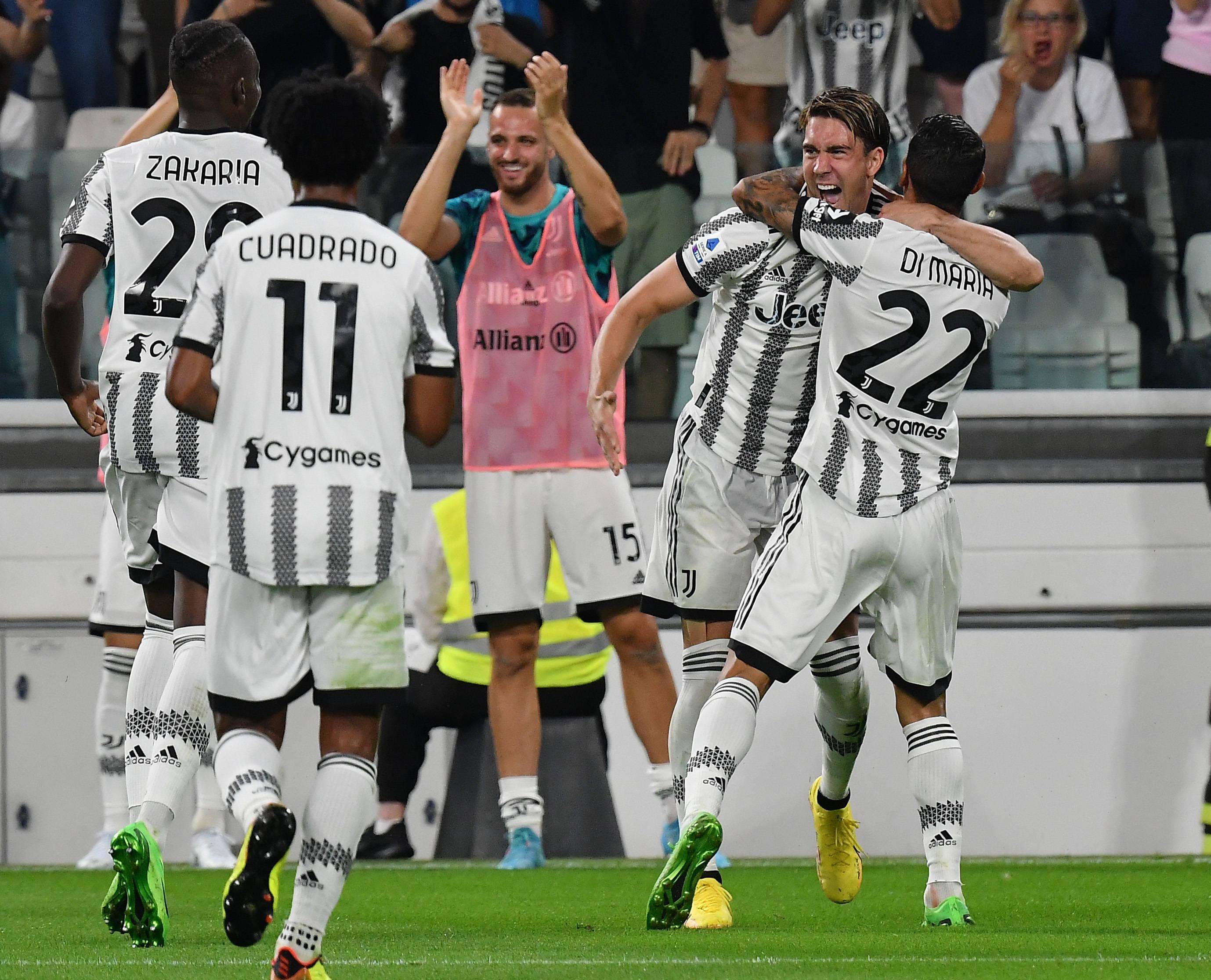 国际比赛日尤文图斯调整名单以备中超，完成体检环节打磨，悬念犹存，身体对抗强度拉满(库普梅纳斯接受尤文图斯体检)