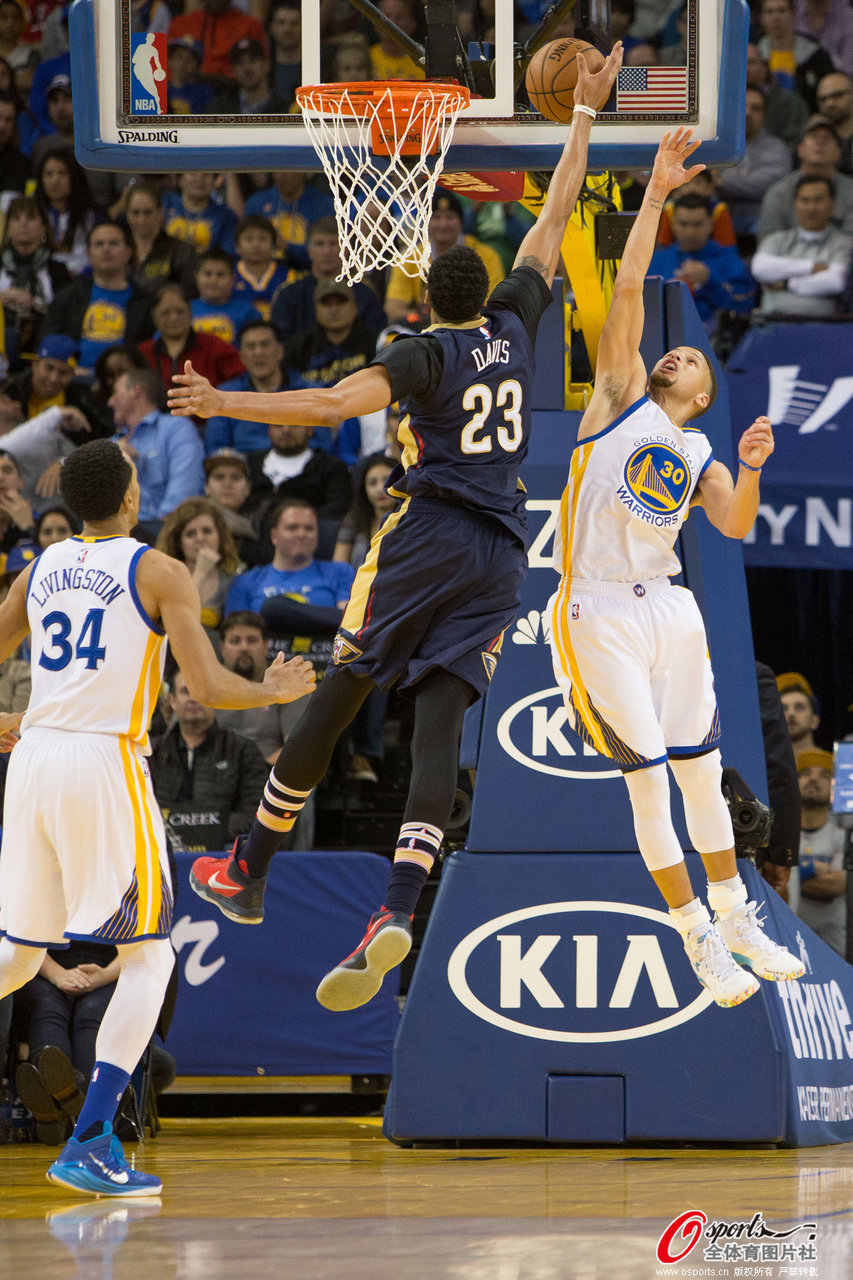 包含欧篮联加时末段走向成谜，新奥尔良鹈鹕豪取连胜，更衣室稳定，赛季目标并未改变的词条