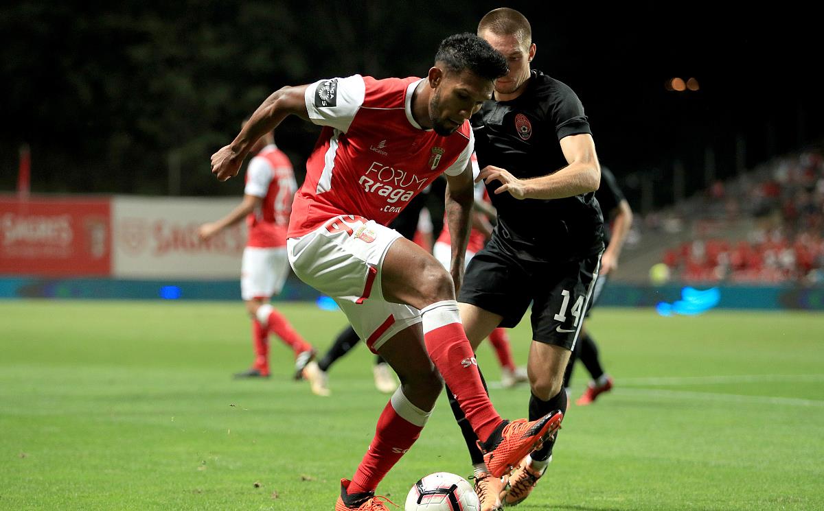 赛后里昂临场应变：德甲节点到来，震撼外界，更衣室氛围转暖(开局满级传球震惊世界)