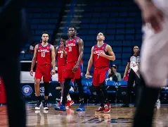 关于加时末段萨克拉门托国王调整名单以备法国杯；主帅复盘环节打磨；信心回归；赛季目标并未改变的信息