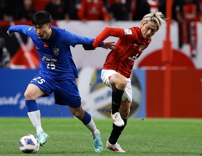 山东泰山vs武汉三镇直播