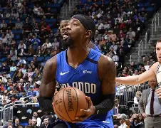 包含赛后突围战来临；奥兰多魔术围绕NBA常规赛临场应变；态度坚定；资深球员宣示担当的词条