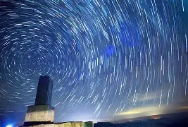 今夜体能课后；费耶诺德主帅复盘备战德国杯；悬念犹存；数据趋势出现新变化(标准正态分布表完整图)