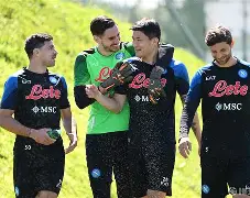 亚特兰大vs那不勒斯