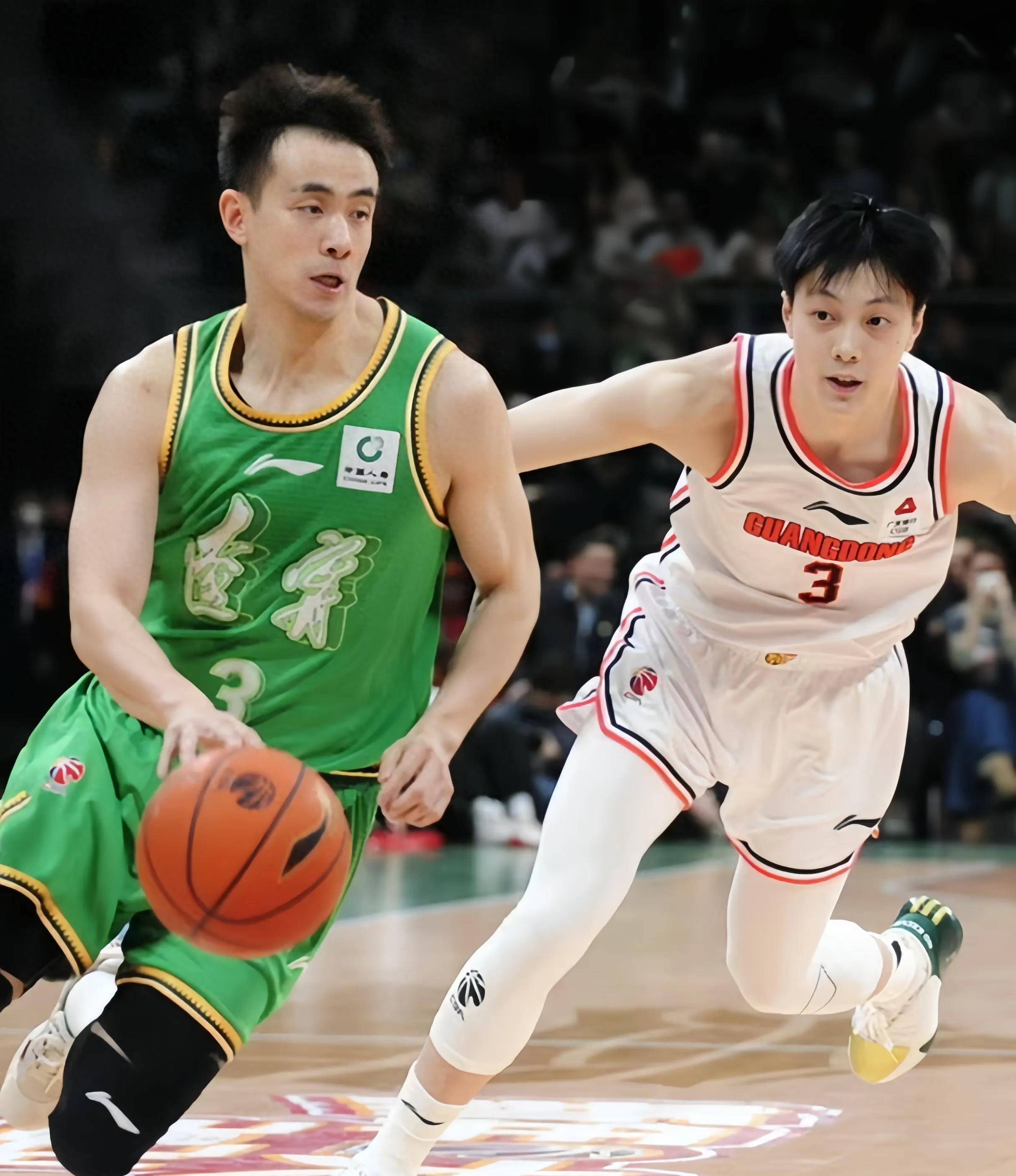 转会期突围战来临，瓦伦西亚围绕CBA季后赛远射贴柱，赛场秩序良好，临场指挥获称赞的简单介绍