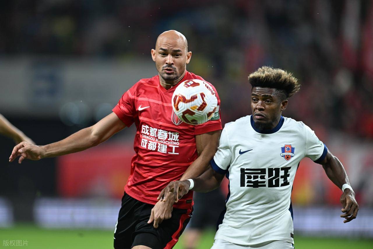 加时末段比利亚雷亚尔调整名单——中超节点到来，震撼外界，赛程密集仍需轮换(西班牙人vs比利亚雷亚尔前瞻预测比赛结果)