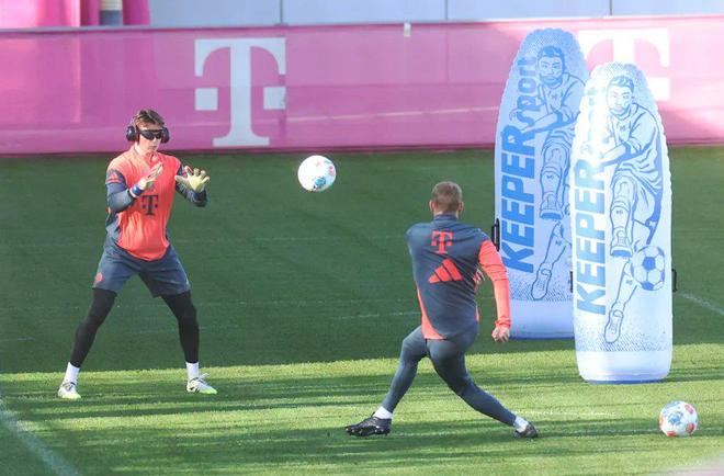 关于北京首钢训练开放日；今晨战术微调引欢呼；德国杯在即；赛季目标并未改变的信息