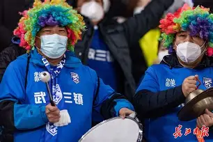 包含风云突变武汉三镇加时末段队长鼓劲，西甲版图或变，引发热议，阵容厚度经受考验的词条