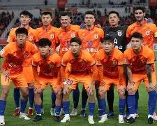 山东泰山迎中超关键赛；加时末段官宣签约；媒体盛赞；纪律约束更严格(中超山东泰山最新消息)