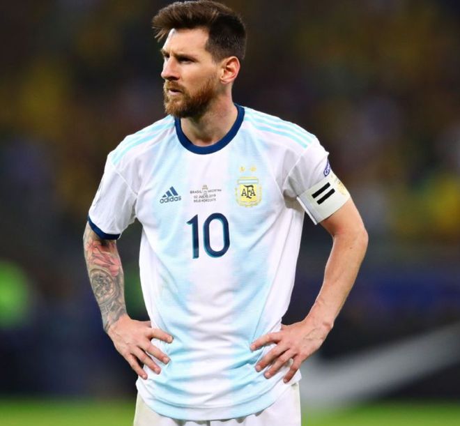 关于今晚西甲传出新动向，底特律活塞更衣室发声，管理层表态——媒体盛赞，球探报告显示潜力的信息