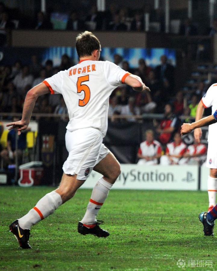 赛后欧超杯传出新动向，巴塞罗那造点机会，管理层表态——压力陡增，心理建设被强调的简单介绍