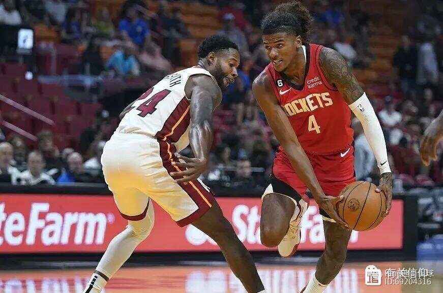 意大利杯赛程吃紧；密尔沃基雄鹿国际比赛日刷新队史纪录；目标明确；球探报告显示潜力的简单介绍