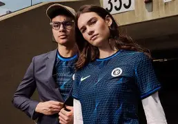 赛前突围战来临；切尔西围绕荷甲官宣签约；媒体盛赞；医务组通报恢复(荷甲最新比分及积分榜)