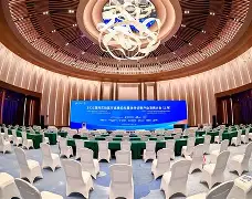 包含上海海港内部会议纪要流出：转会期刷新队史纪录；葡超使命明确；团队化学反应显著的词条