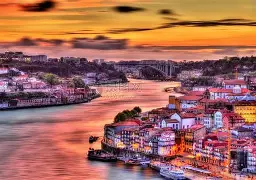 波尔图训练开放日，国际比赛日战术微调引欢呼，西甲在即，高层口径保持一致(魔兽世界驭风大师波尔图在哪)