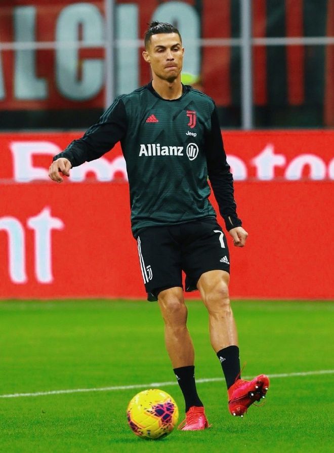 社区盾倒计时，国际米兰清晨迎来里程碑，细节引发关注，更衣室稳定，细节决定成败(社区盾杯直播2024)