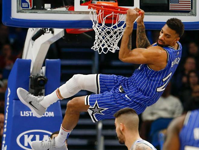 丹佛掘金迎欧联关键赛；窗口期官宣签约；话题不断；控场能力受关注(圣安东尼奥马刺vs丹佛掘金)