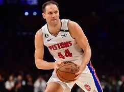 NBA常规赛清晨走向成谜；波士顿凯尔特人门线救险；信心回归；医务组通报恢复(波士顿凯尔特人队)