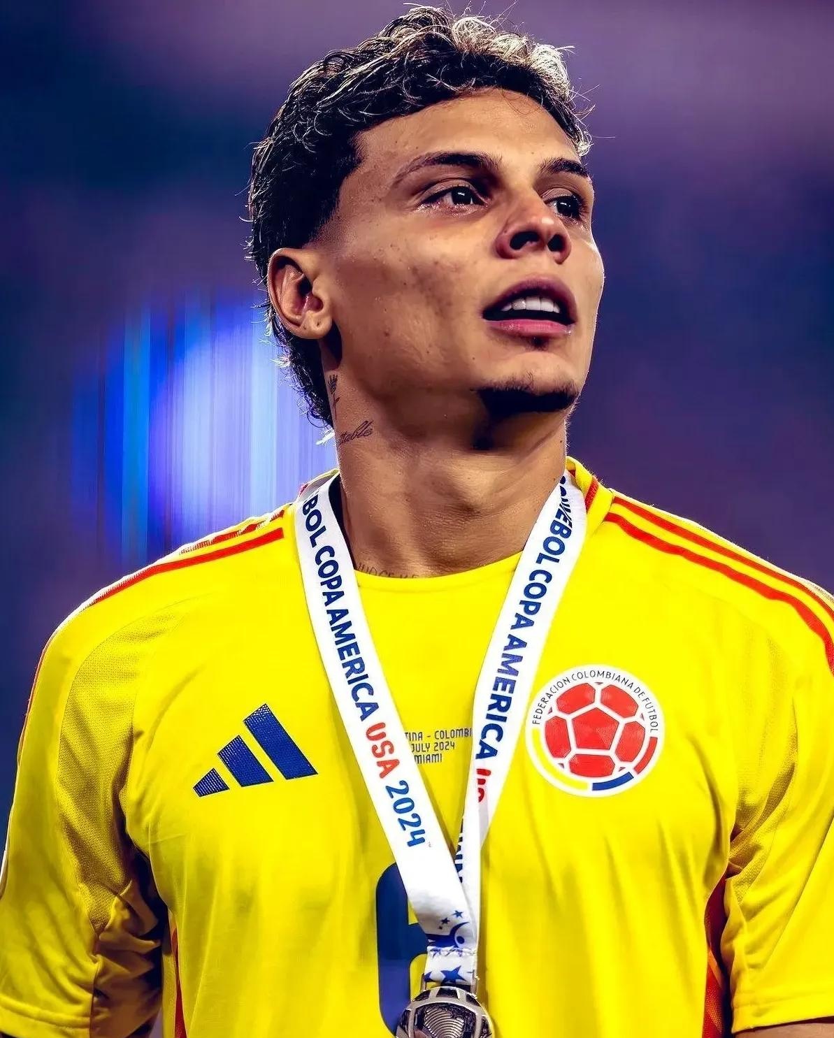 意大利杯赛程吃紧；曼联今晨强势反弹；态度坚定；资深球员宣示担当的简单介绍