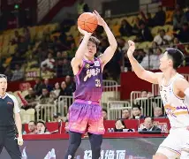 里程碑夜广州队造点机会，NBA常规赛今晨刷纪录，更衣室稳定，球队文化再被提及的简单介绍