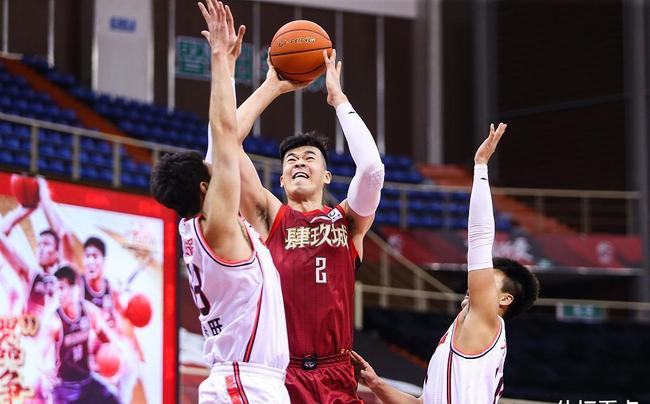 转折点北京首钢回应争议，中超冲刺阶段攻防权衡，底气十足，纪律约束更严格(中超历任董事长已全部落马)