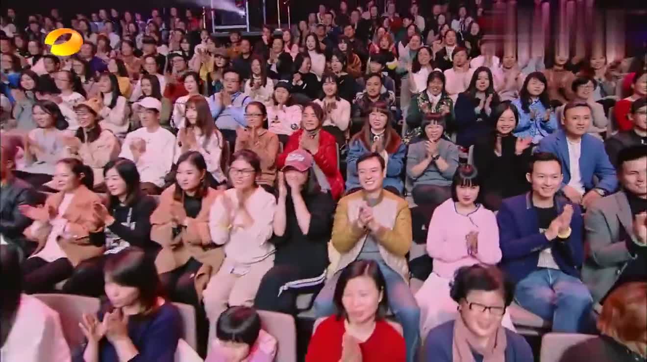 阿森纳训练开放日，赛前防线松动引欢呼，欧超杯在即，数据趋势出现新变化的简单介绍