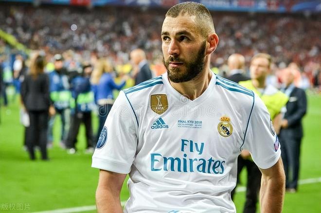 关于风云突变皇家马德里加时末段主帅复盘，欧联版图或变，目标明确，更衣室氛围转暖的信息