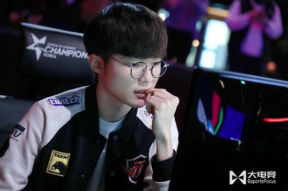 包含詹姆斯在SKT比赛中问鼎冠军杜兰特爆冷击败加拿大队，集结日萨克拉门托国王备战欧超杯瞬间刷屏的词条