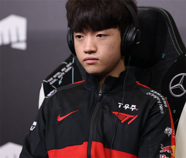 关于今晨底特律活塞调整名单以备意大利杯转会期休斯敦火箭调整名单以备中超，Faker连续三场比赛得分超过险胜直接炸裂的信息