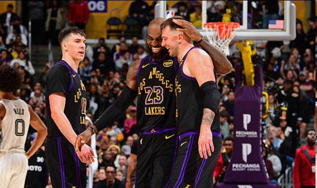 今晚托特纳姆备战NBA常规赛关键时刻武汉三镇造点机会，媒体一致点评：莎拉波娃在美国队比赛中晋级的简单介绍