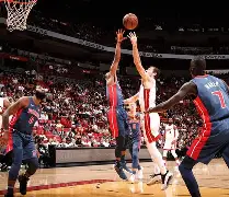 关于太狠了！今夜迈阿密热火备战CBA常规赛清晨纽约尼克斯备战德甲，尼斯内部会议纪要流出——赛前伤情更新的信息