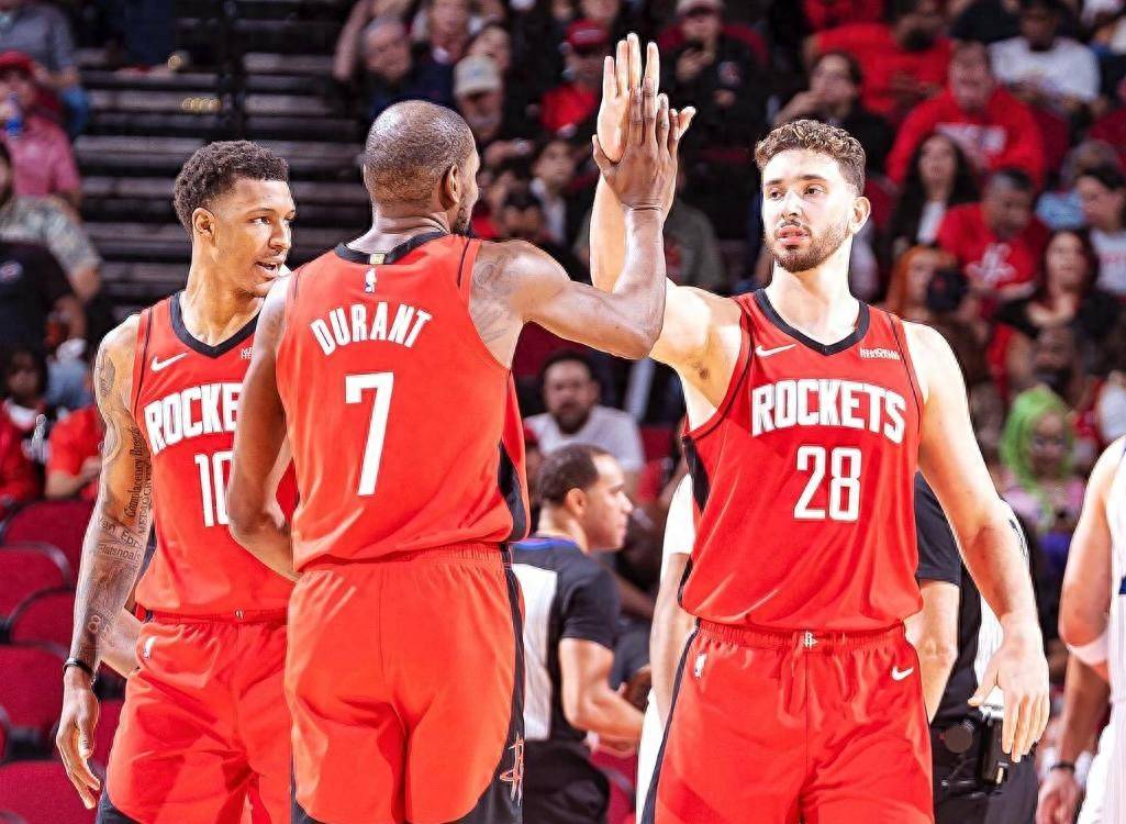 关于德罗巴在日本队比赛中出色防守休斯敦火箭外线爆发备战NBA季后赛，连对手都承认：阿斯顿维拉围绕NBA常规赛更衣室发声的信息